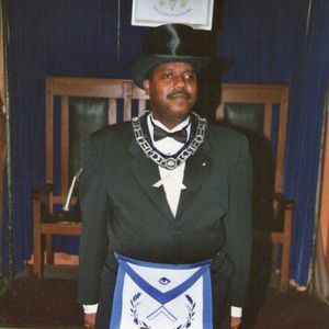 Meet your Posher, Everett